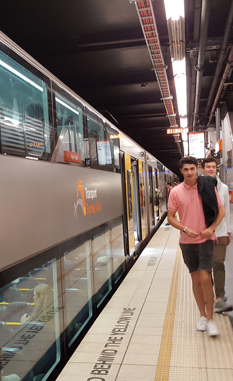 sydney-metro-main-image-phone-min